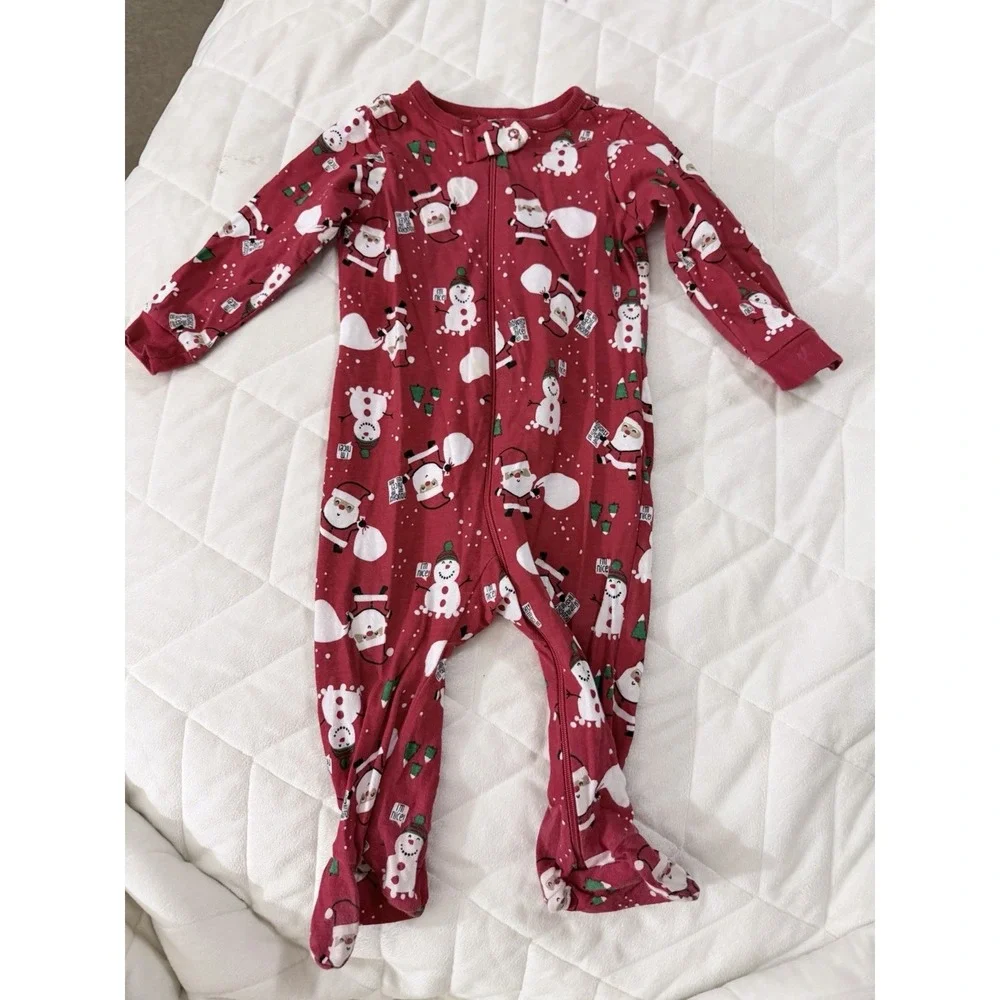 Infant/Toddlers‎ One Piece Pajama's 3-6m Red With Snowmen Santa